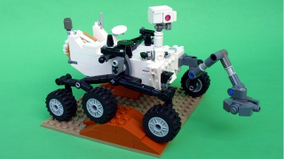 Illustration for article titled Here's the first look at Lego's official Curiosity Rover model